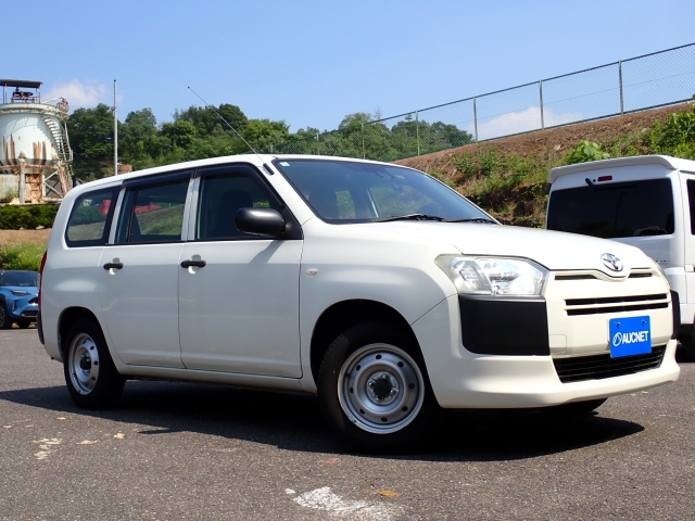 TOYOTA PROBOX 2017