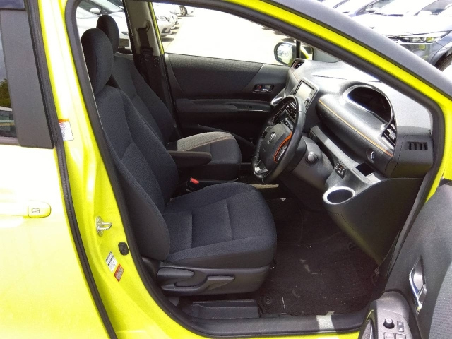 TOYOTA SIENTA 2018