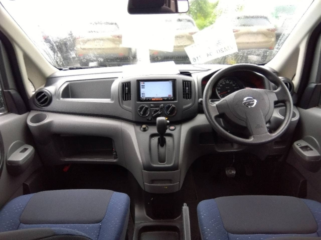 NISSAN NV200 2013