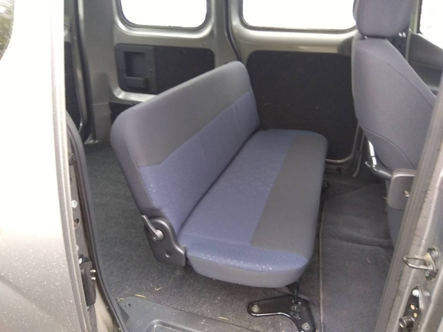 NISSAN NV200 2013