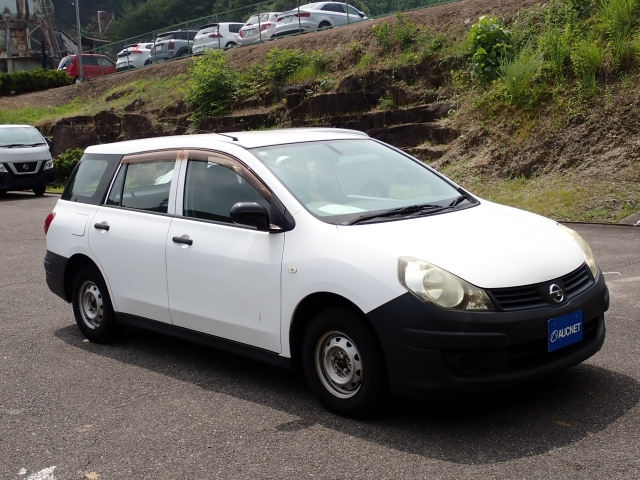 NISSAN AD 2008