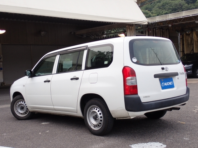 TOYOTA PROBOX 2017