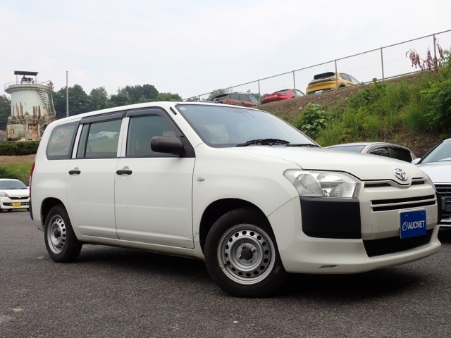 TOYOTA PROBOX 2017