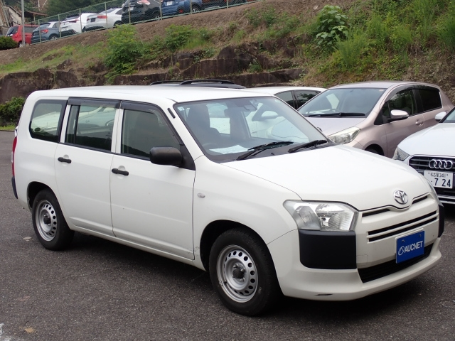 TOYOTA PROBOX 2017