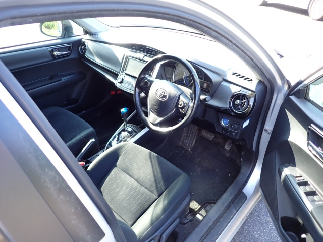 TOYOTA COROLLA FIELDER 2019