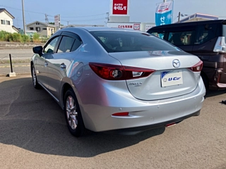 MAZDA AXELA 2018