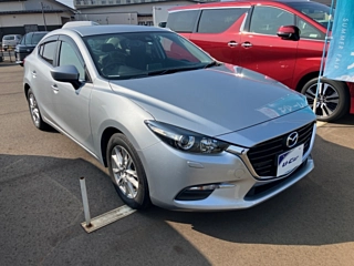 MAZDA AXELA 2018