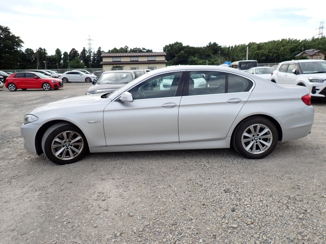 BMW 5 SERIES 2013