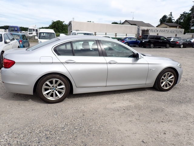 BMW 5 SERIES 2013