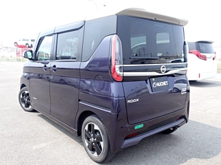 NISSAN ROOX 2021