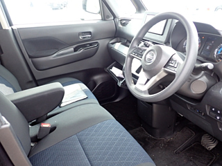 NISSAN ROOX 2021