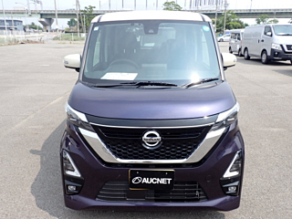 NISSAN ROOX 2021