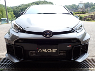 TOYOTA YARIS 2025