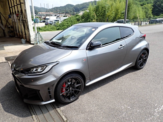 TOYOTA YARIS 2025