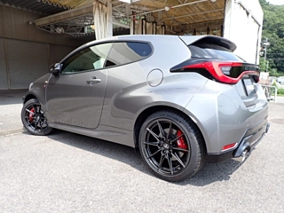 TOYOTA YARIS 2025
