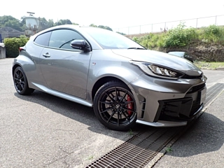 TOYOTA YARIS 2025