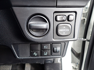 TOYOTA COROLLA AXIO 2018