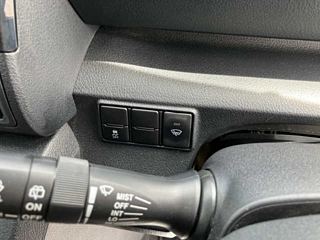 TOYOTA SIENTA 2016