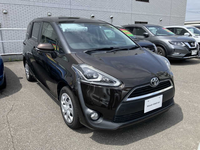 TOYOTA SIENTA 2016