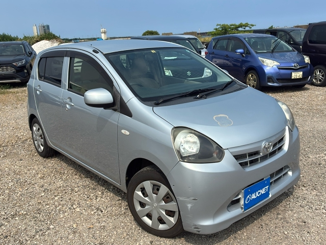 TOYOTA PIXIS EPOCH 2012