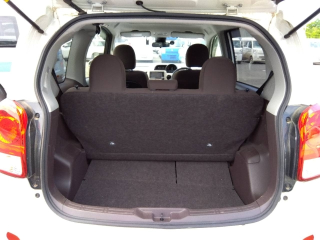TOYOTA PORTE 2020