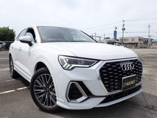 AUDI Q3 2023