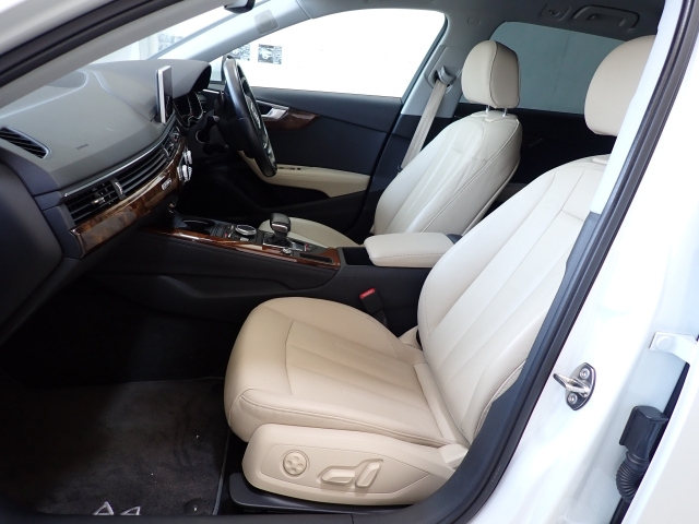 AUDI A4 2016