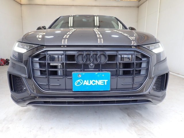 AUDI Q8 2022