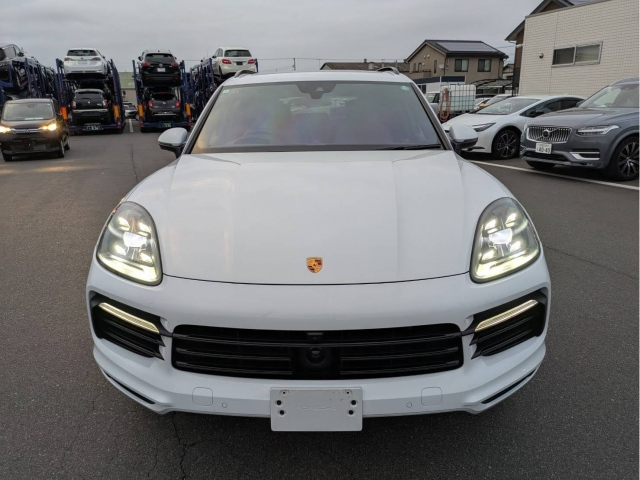 PORSCHE CAYENNE 2022