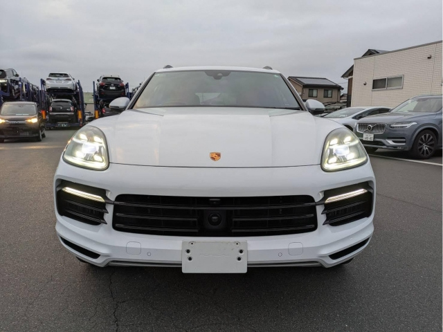 PORSCHE CAYENNE 2022