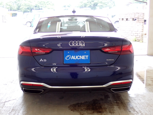 AUDI A5 2022