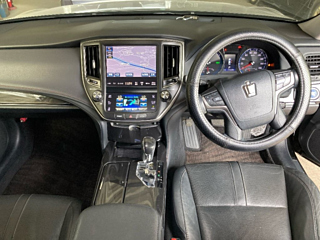 TOYOTA CROWN 2013
