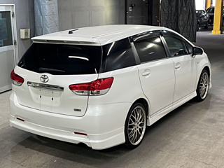 TOYOTA WISH 2009