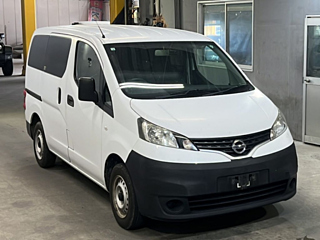 NISSAN NV200 2019