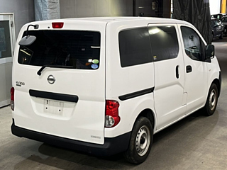NISSAN NV200 2019
