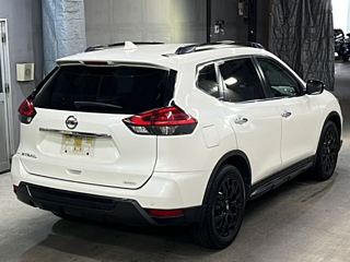 NISSAN X-TRAIL 2018
