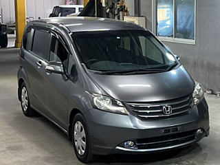 HONDA FREED 2011