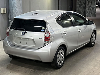 TOYOTA AQUA 2012