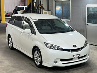 TOYOTA WISH 2009