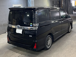 TOYOTA VOXY 2019