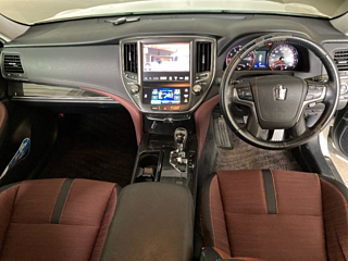 TOYOTA CROWN 2013