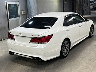 TOYOTA CROWN 2013