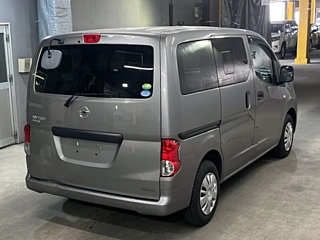 NISSAN NV200 2020