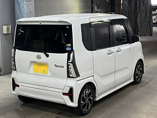 DAIHATSU TANTO 2021