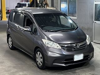 HONDA FREED 2013