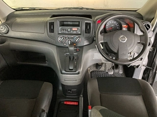 NISSAN NV200 2020