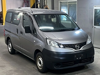 NISSAN NV200 2020