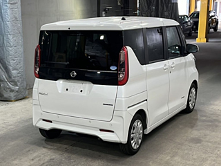 NISSAN ROOX 2021
