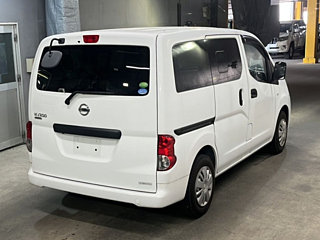 NISSAN NV200 2020