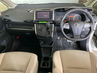 TOYOTA WISH 2014